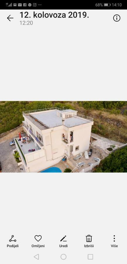 Luxury Apartment Prestige Villa Bellevue 维斯 外观 照片